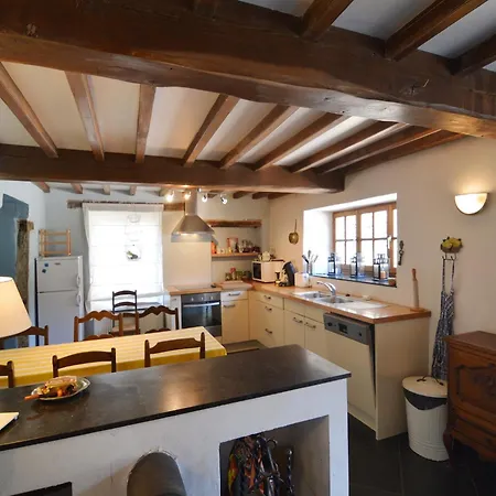 Cozy Near River, Cleaning Included Vakantiehuis *