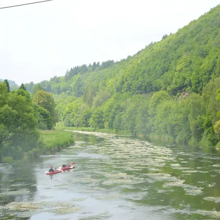 Cozy Near River, Cleaning Included Vakantiehuis *