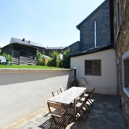Cozy Near River, Cleaning Included Vakantiehuis