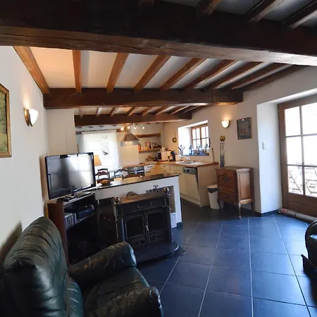 Vakantiehuis Cozy Near River, Cleaning Included